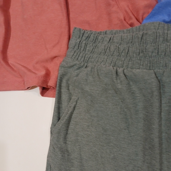 Bundle Of 3 Athletic Works Buttersoft Shorts - Picture 5 of 5